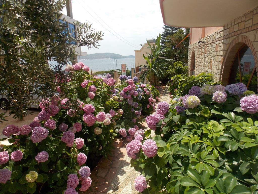 Hotel Piccolino ซารานเดอ ภายนอก รูปภาพ